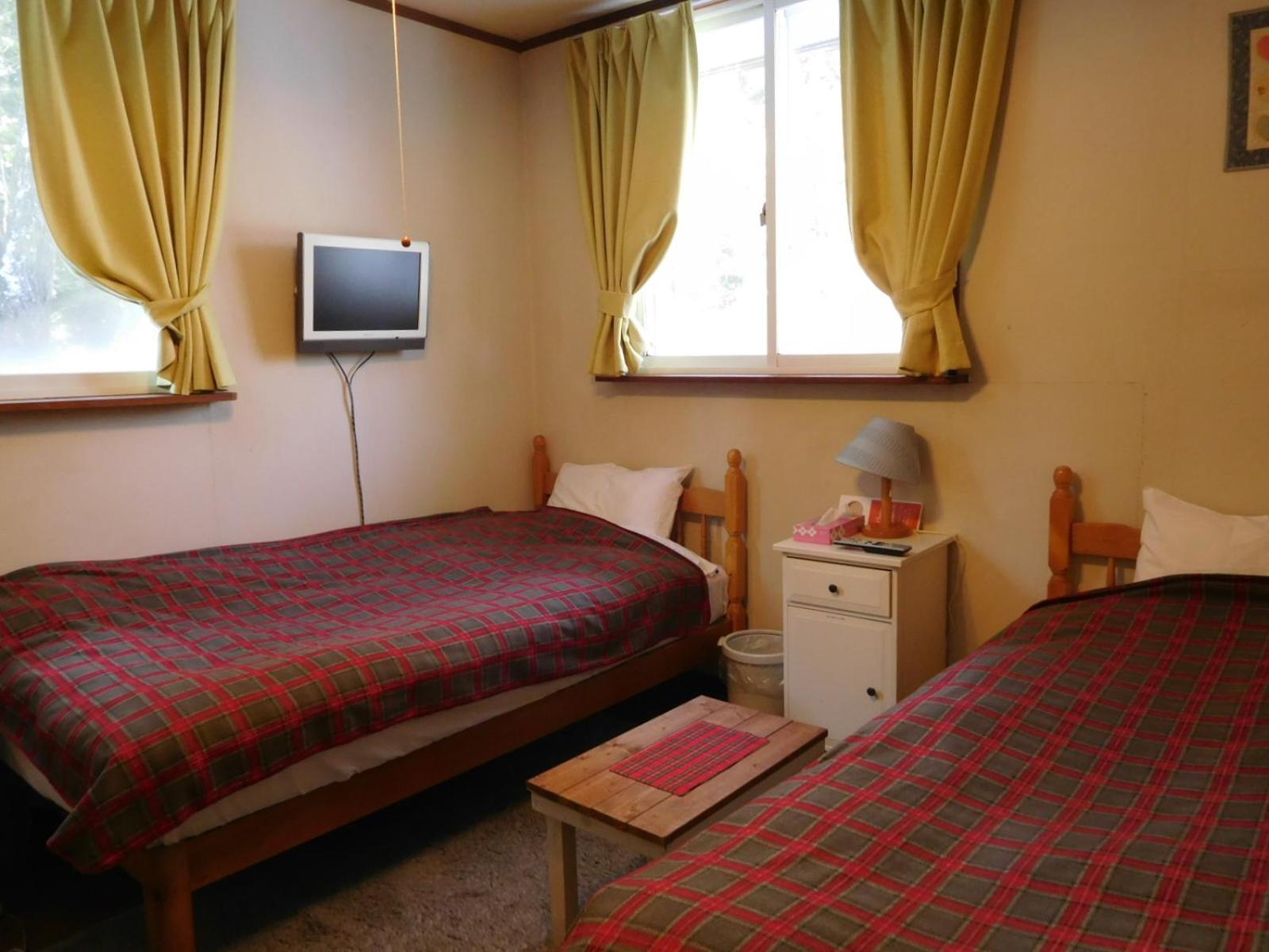 Country Lodge Farmstay Hakuba Exterior photo