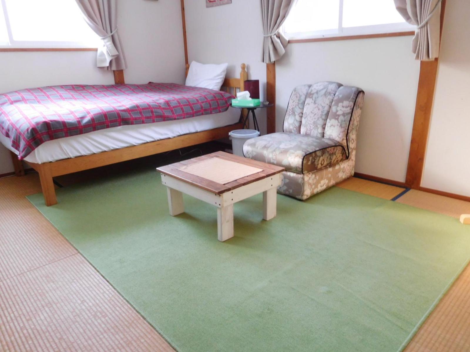 Country Lodge Farmstay Hakuba Exterior photo