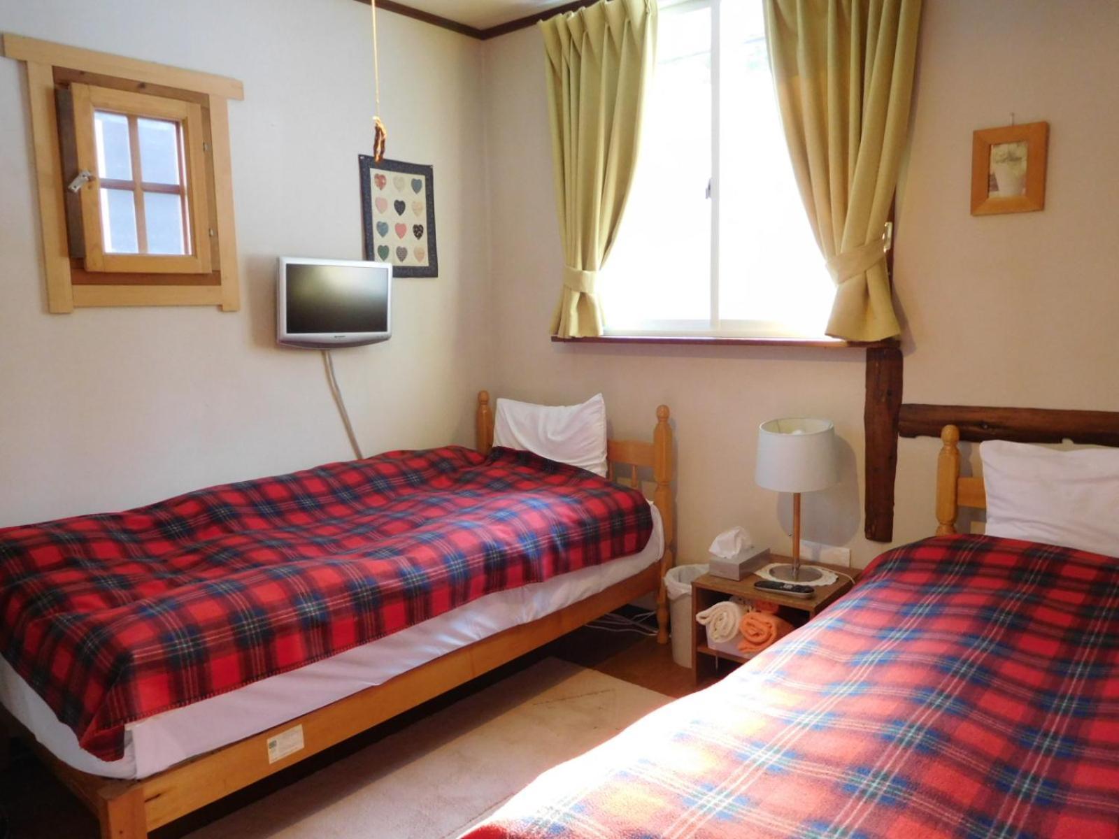 Country Lodge Farmstay Hakuba Exterior photo