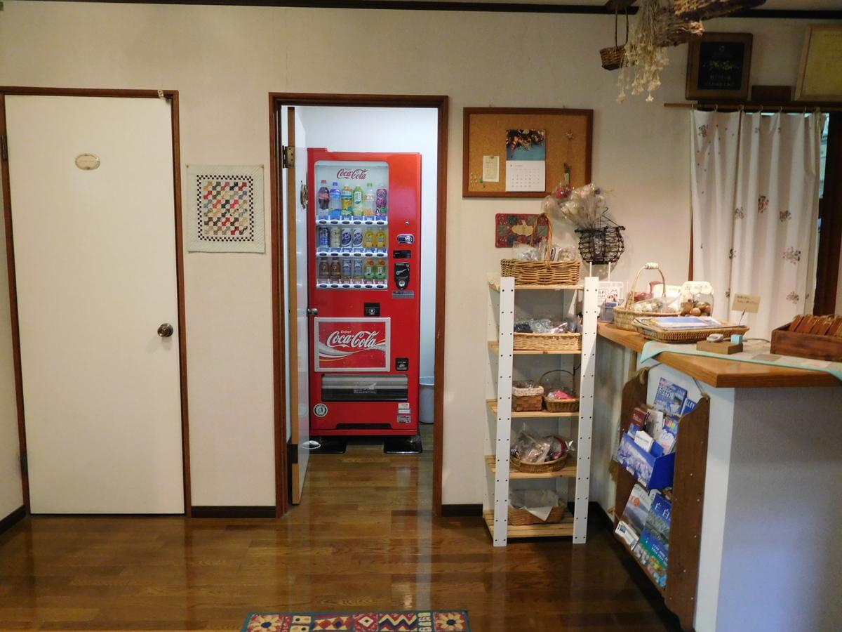 Country Lodge Farmstay Hakuba Exterior photo